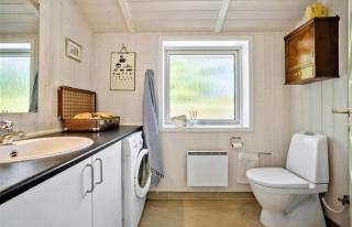 Cosy Holiday Home Near Beach And Play - 1
