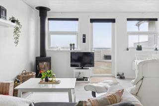 Seafront Holiday Home 4 Ppl 30 M Sea - 5
