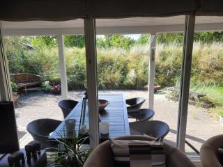 Natural Plot Fireplace And True West Coast - 7