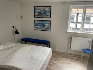 Apartment Near Beach Harbor And Coast Path - 2