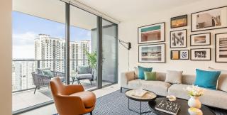 Brickell Flatiron ID. 4107 - 8