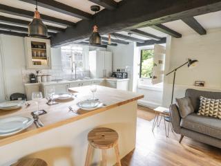 4 Masons Court - 4
