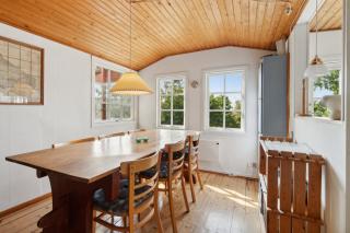 Classic Summer Cottage By A Fantastic Beach - 2