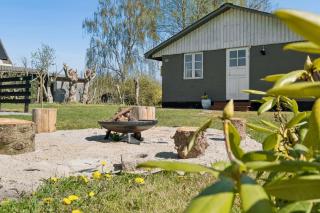 Holiday Home For 6 Near Beach And Hals Town - 0