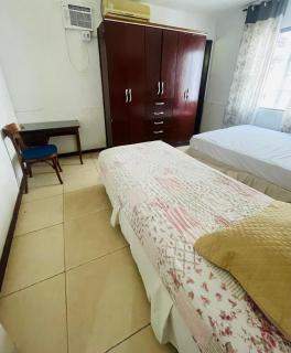 2 quartos, 2 banheiros, sala e cozinha - 2 minutos para a praiano Porto da Barra - 201-40 - 5