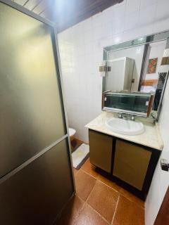 2 quartos, 2 banheiros, sala e cozinha - 2 minutos para a praiano Porto da Barra - 201-40 - 8