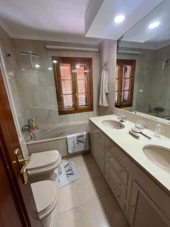 Chalet con piscina en Becerril - 9