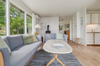 Cozy House With Sea View And Beautiful Location - 3