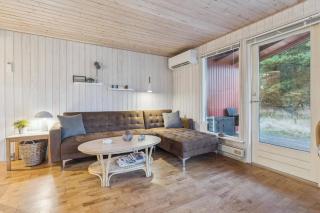 Nature-Focused Cottage Near Sea And Beaches - 6