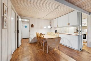Nature-Focused Cottage Near Sea And Beaches - 4