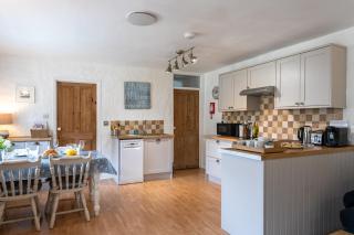 Finest Retreats - Swallow Cottage - 8