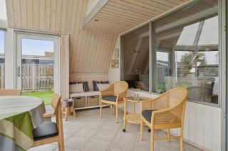Lovely Holiday Home With Sea View - 1