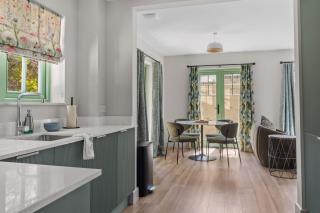 The Coach House - 7
