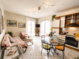GoldenSuitesItaly I Free Parking, near the beach, Netflix e Wifi - 3