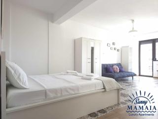 Beach Studio by Sunny Mamaia - 0