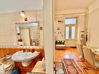 Csengery Spacious Apartment AC Wifi - 6