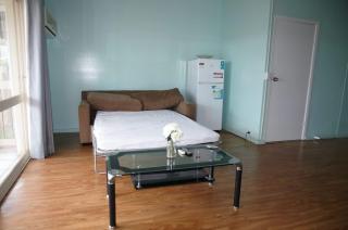 Large private one bedroom unit - 4