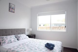 New 4 bedroom house in Coomera - 3