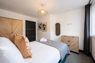 Stylish 1 Bed Apt + Sofa Bed | Central Liverpool - 8