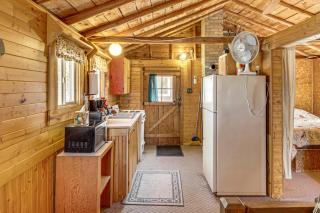 Waterfront Hideaway on Gull Lake: Fish & Boat! - 4