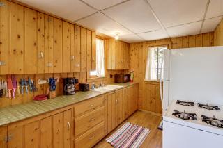 For Anglers & Boaters! Beachfront Gull Lake Cabin - 1