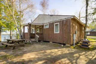 Endless Fun! Lakefront Cabin at Birch Haven Resort - 9