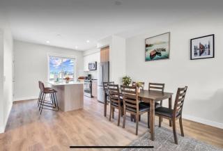 Cozy 3BR Townhouse Near Macleod & Spruce Meadows - 8