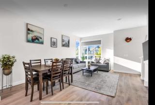 Cozy 3BR Townhouse Near Macleod & Spruce Meadows - 6
