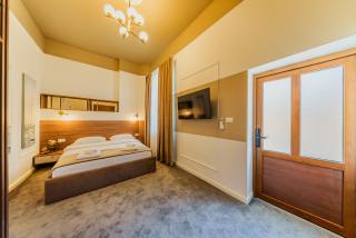 BOUL ROSU RESIDENCE free private parking - 4