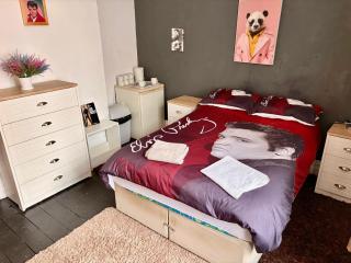 Ramsgate Corner Retreat - 6