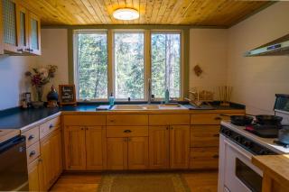 Off Grid Retreat Stay for 7 - 0