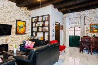 Art House Near to Saint George Beach by Konnect - 2