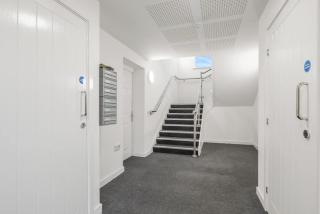 Beaver Stays- Coventry Serviced Apartment - 4