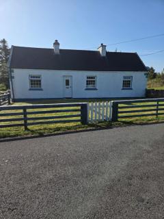 Blue and white cottage - 3