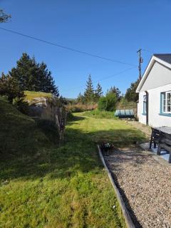 Blue and white cottage - 2