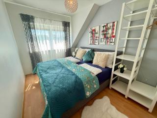McHome Self Check-In Loftartiges und großes Apartment mitten im Grünen mit Balkon DG06 in Dobl bei Graz -  - 9