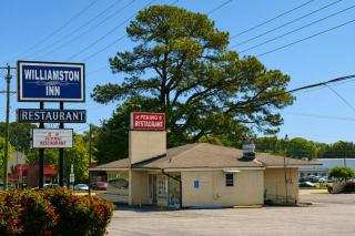 Williamston Inn NC Near Greenville US 64 - 7