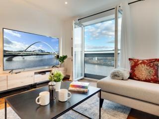 Swan Apartments 1A - 4