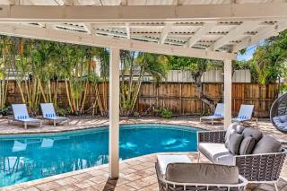 Hollywood Hills Oasis Pool 7BR Retreat - 4