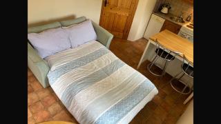 Cosy Apt, sleep4, -private entrance-beside sea,Bar, - 9