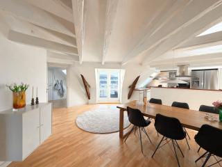 Spacious and bright 4-room apartment in downtown Aalborg - 6