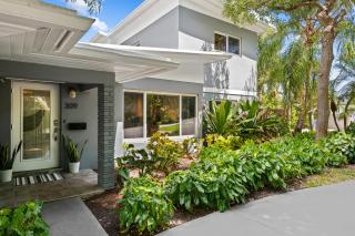 Mimosa Manor - A Tropical Heated Pool Oasis in the Heart of Wilton Manors - 2