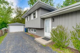 2 Mi to I-88 & Hospital! Extended Naperville Stay - 6