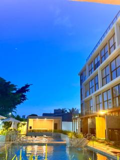 Flat has rooftop with barbecue and sea view - 9