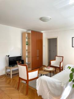 Central Spot - 6