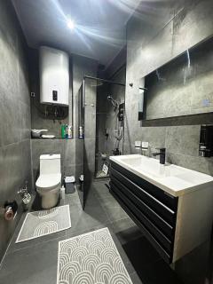 Downtown Comfort Suite - 1