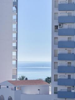 NUEVO, a 70 metros de la playa y con vistas al mar - 9