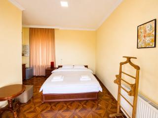 Lia's Guest House - 1