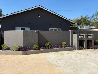Phapel Home-Away - 1