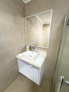 Puerta del Sol#2-Studio near airport sleeps 4 - 1